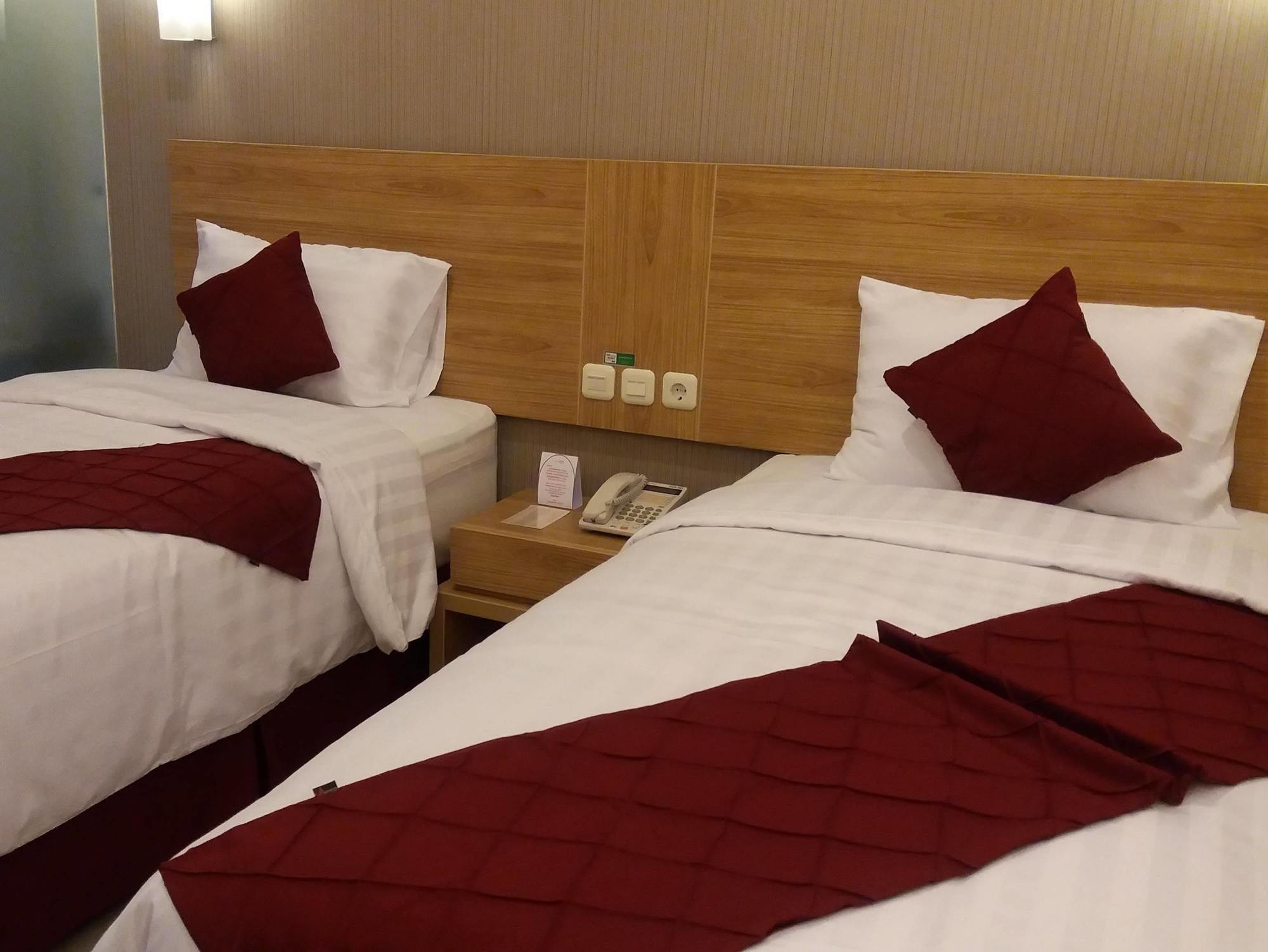 Hotel Reddoorz Syariah Near Terminal 1 Juanda Airport Surabaja Zewnętrze zdjęcie